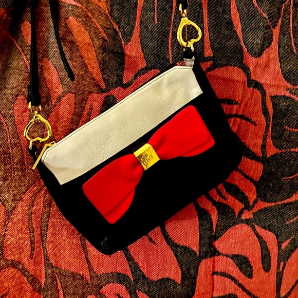 Red Palm Saturday Red + Black Modern Leaf Travel Blanket Towel Wrap - Picture 4 of 12